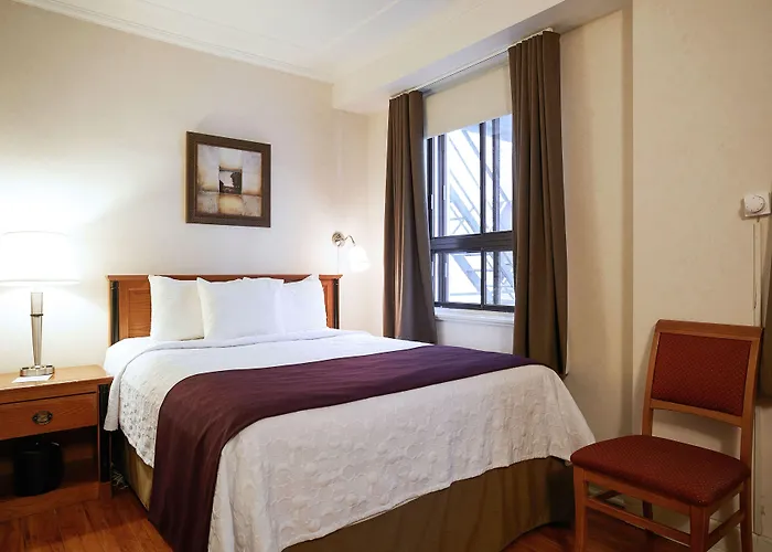 Hotel St-Denis Montreal